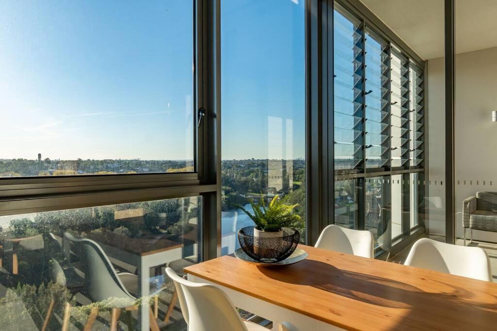 Water View 5 Min Walk Station Shopping Close Apartment